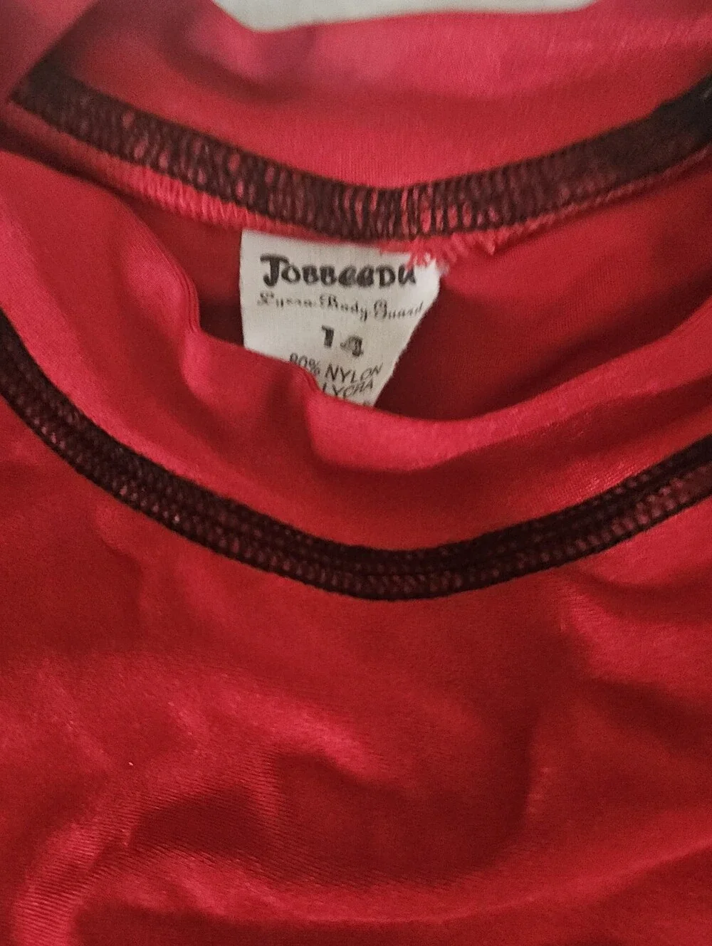Quiksilver And Pete Smith 9Black and Red Boys Rash Guard Swim Tops